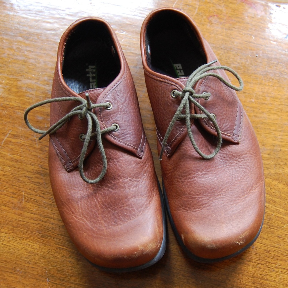 classic earth shoes - hard to find!